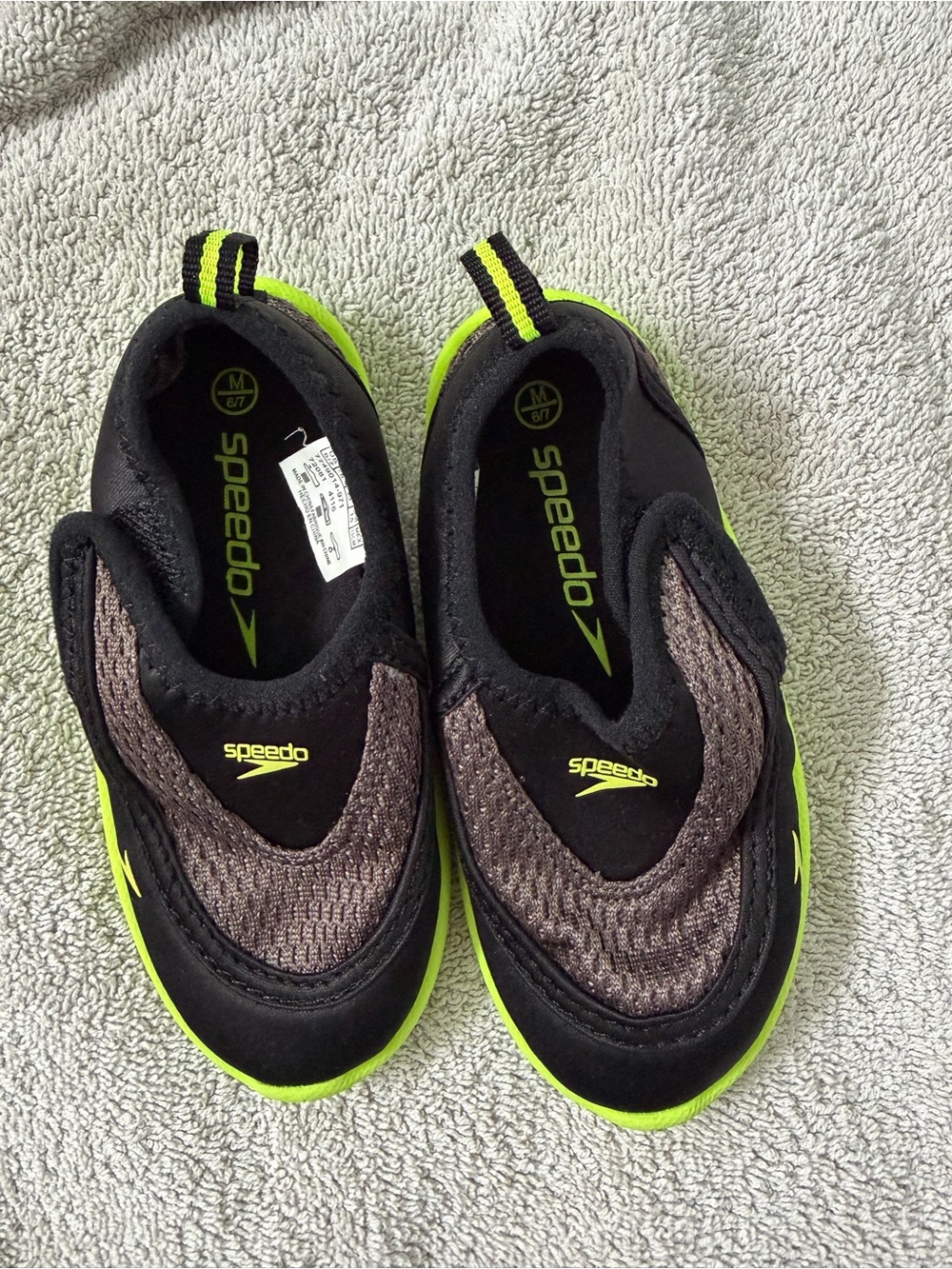 Speedo surfwalker pro 2.0 - kids size 6-7